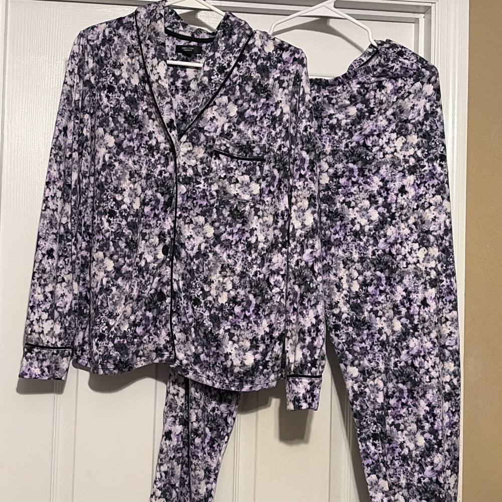 Simply Vera Long Sleeve Pajama Set Women's Size Small Purple Floral, Vera Wang